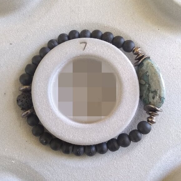 Blue Gray & Black - Sleek Crazy Lace Agate Bracelet - 6.5-7" Wrists - Minimalist - Picture 5 of 7